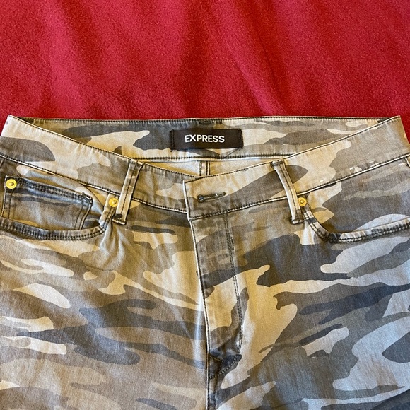 Express Camo Jean - Picture 2 of 6